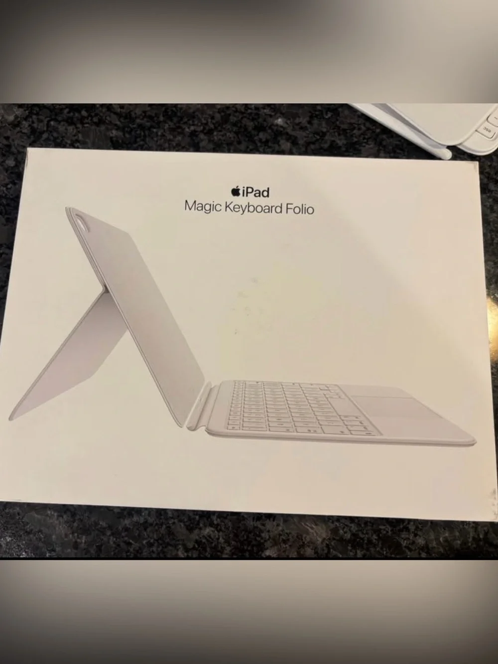 Apple Magic Keyboard Folio (for iPad A16 and 10th Gen)